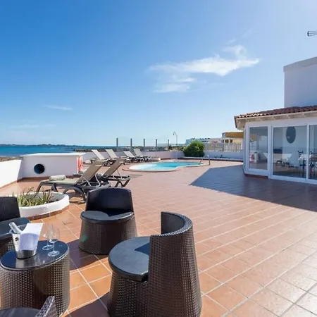 Corralejo Beachfront Villa Remos With Lobos Island View, Private Pool, Wifi & Bbq By Amazzzing Travel Extérieur photo